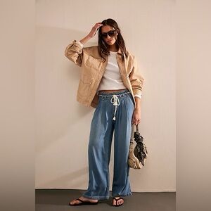 NWT! Free People We The Free Dakota Cinched Pull On Jeans Sz Medium